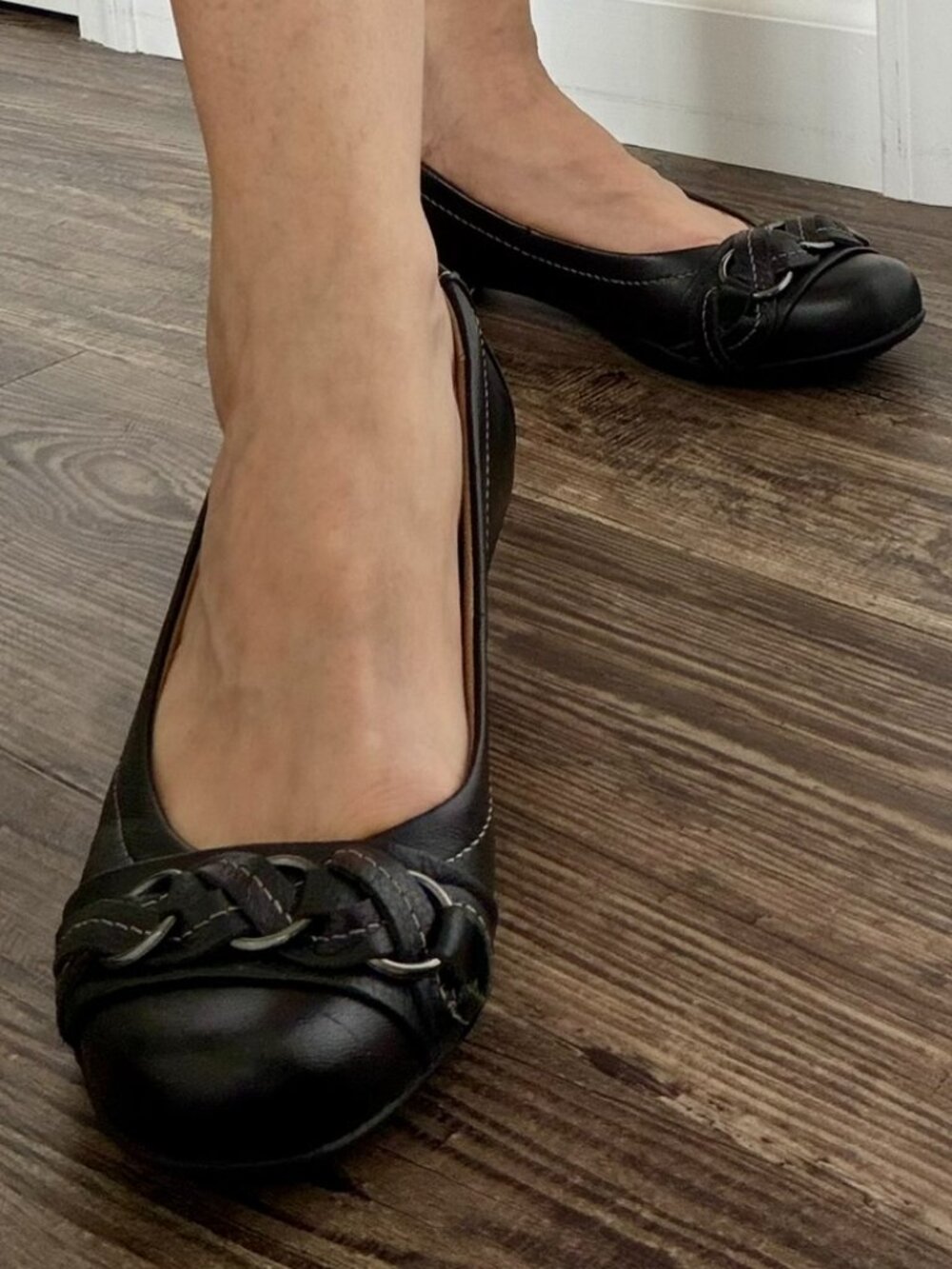 SoftSpots Black Leather Comfort Flats – Braided Leather/Silver Accent – Size 7M - Picture 10 of 15